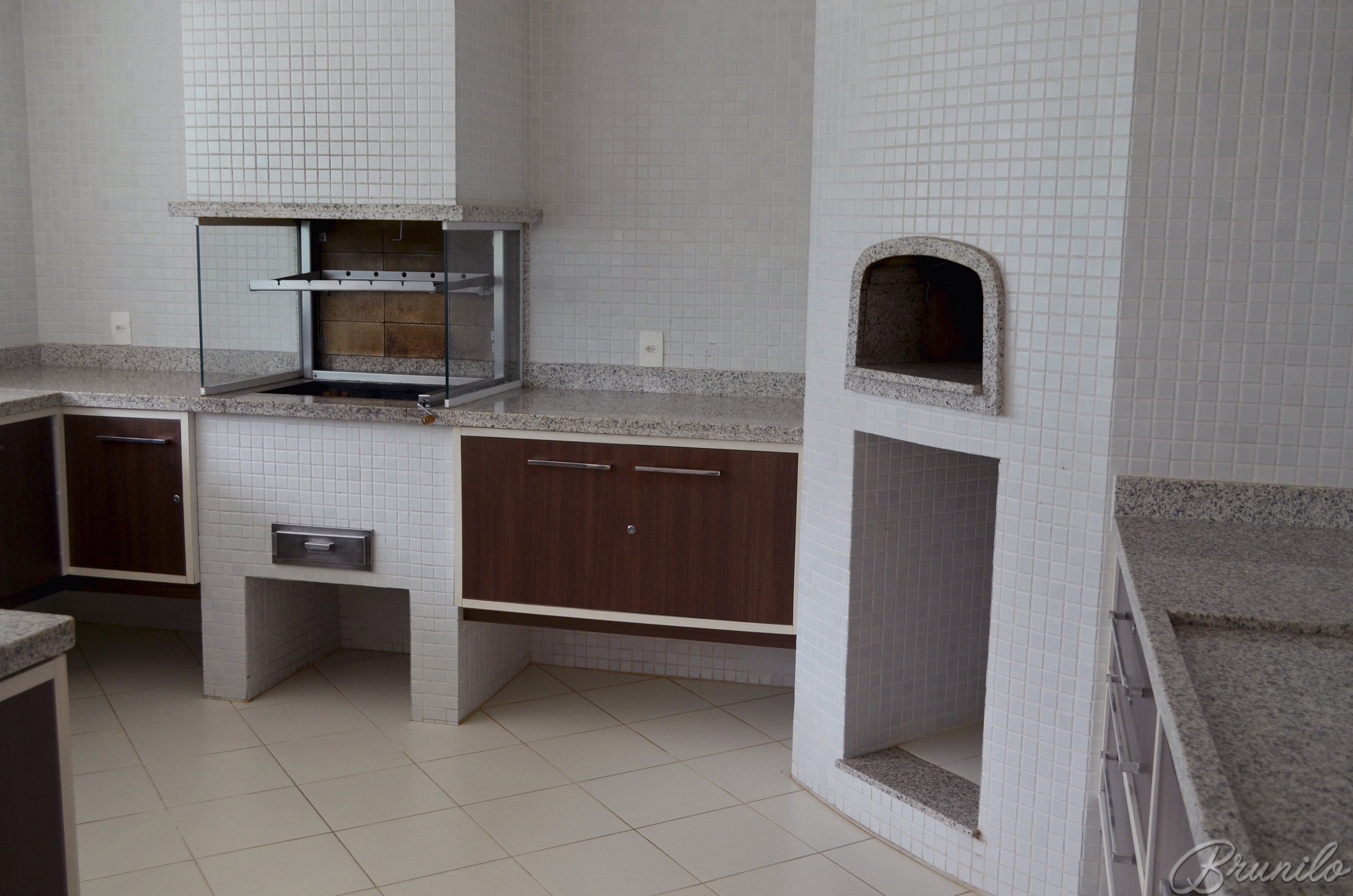 Churrasqueira e Forno pré  moldados 